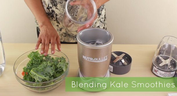 blending-kale-smoothies